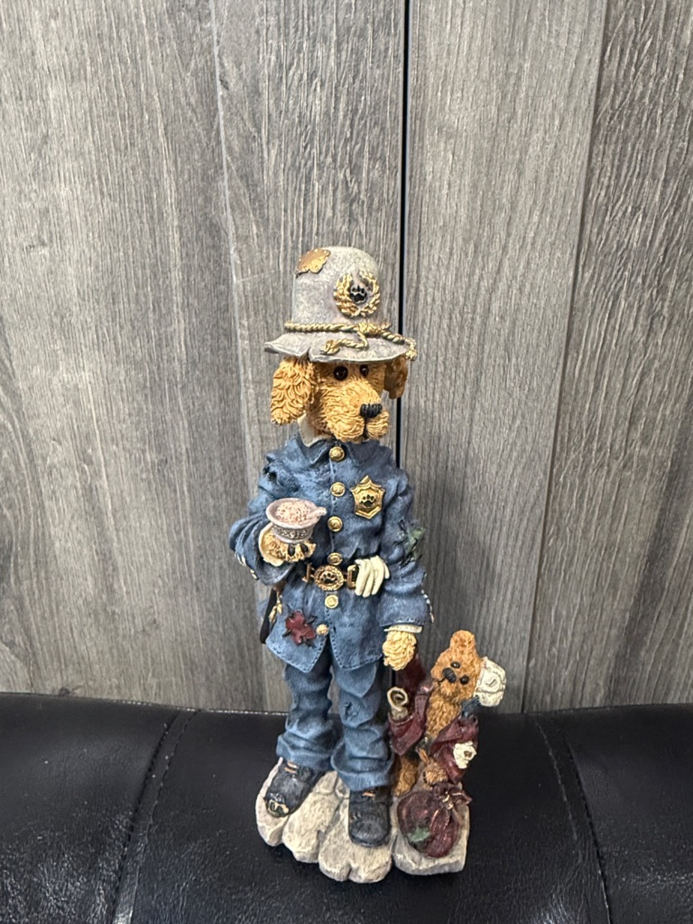 Boyds Bears Police Sgt Rex & Matt The Runaway Dog Figurine Folkstone Collection - Picture 1 of 6